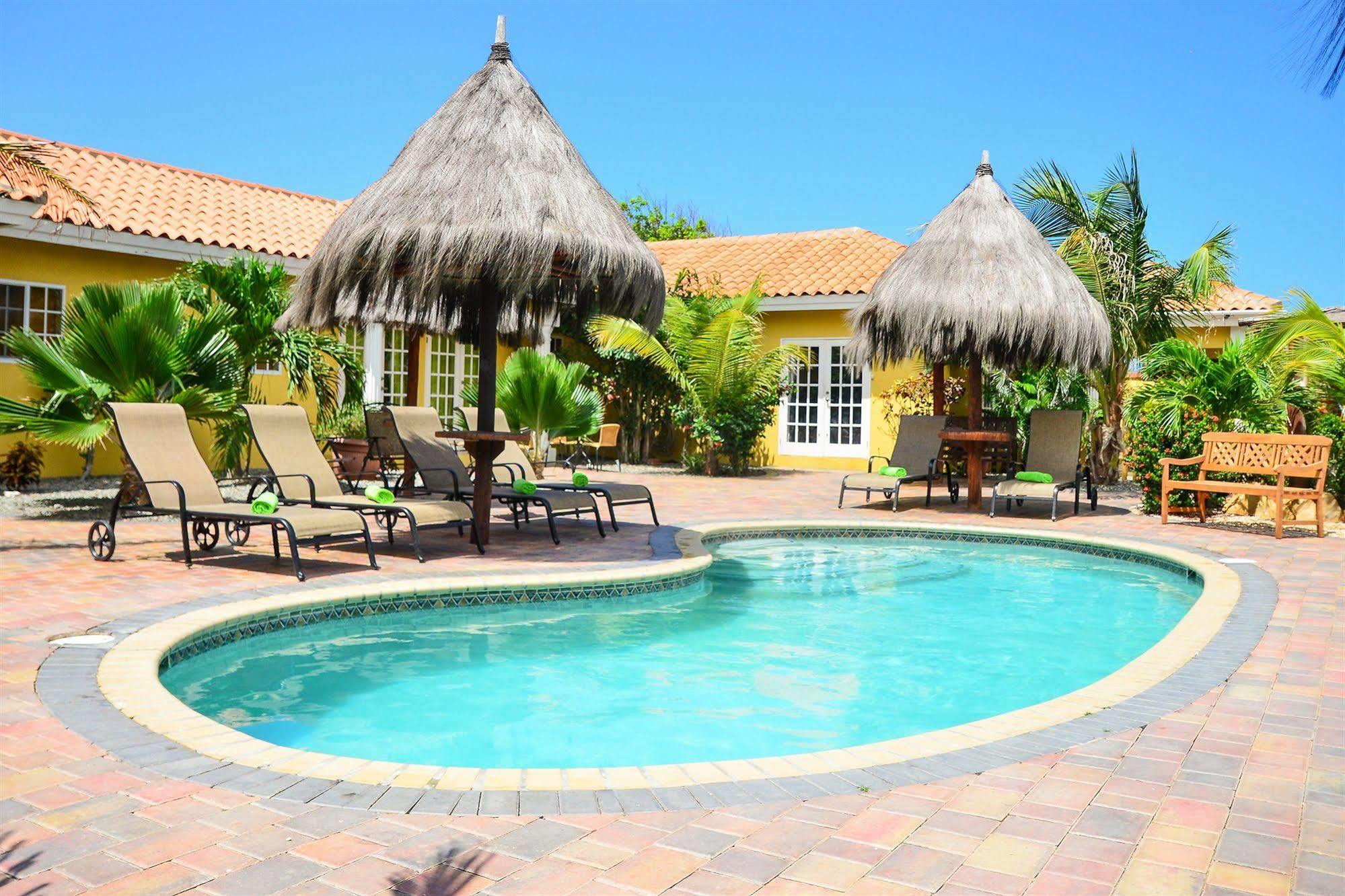 Aruba Tropic Apartments Noord Bagian luar foto